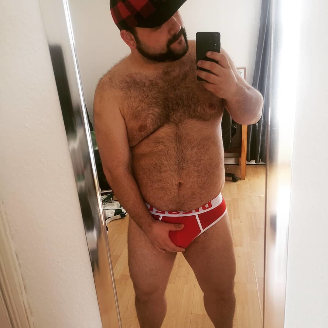 Adam — guys creator from Southampton | Find Her OF