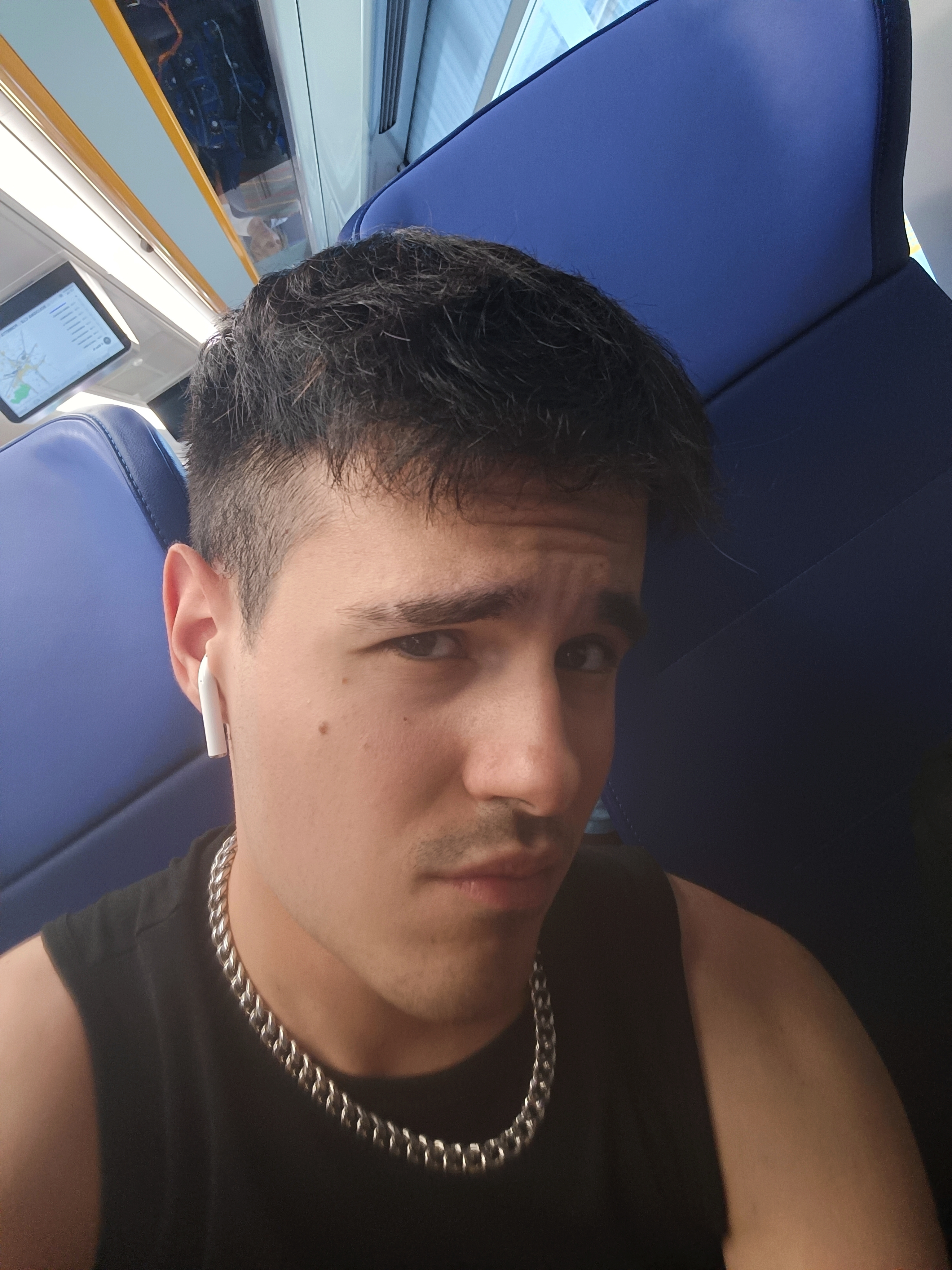 ale_megas — new, free creator from Bologna | Find Her OF