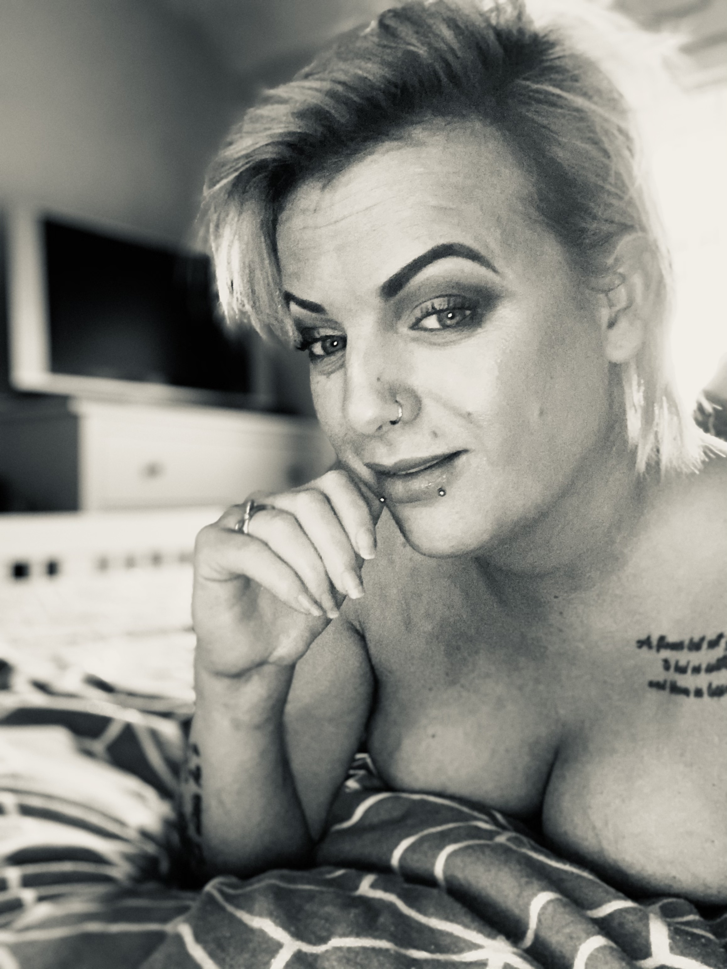 Kiki — tattoo creator from Wakefield | Find Her OF