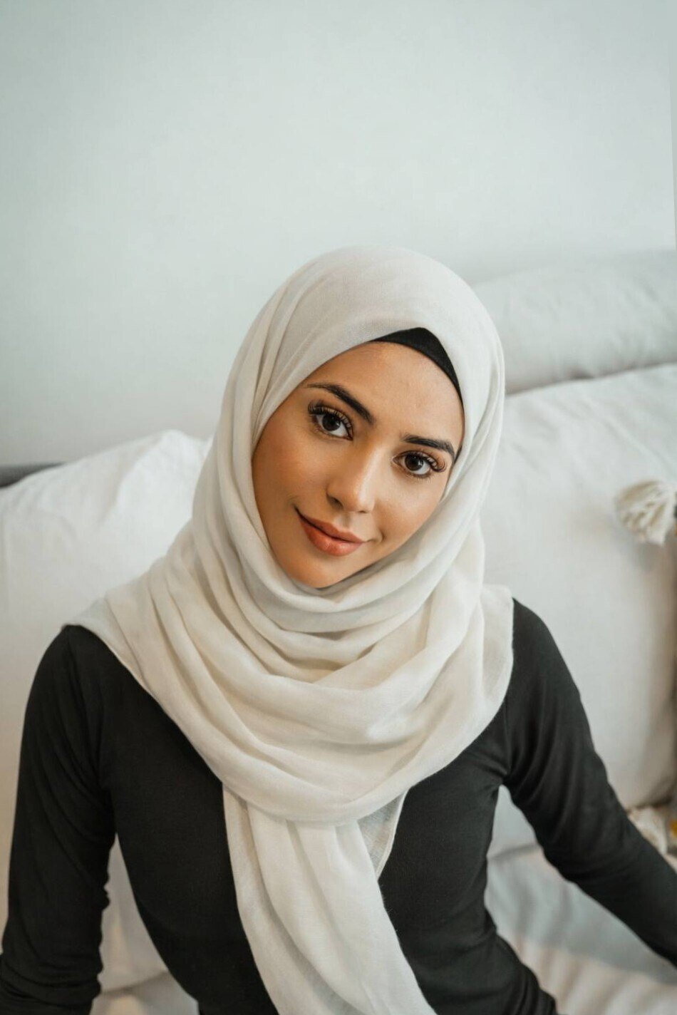 Amina 🌙 (@aminaanisa) — free creator, 21,051 likes, 31 photos