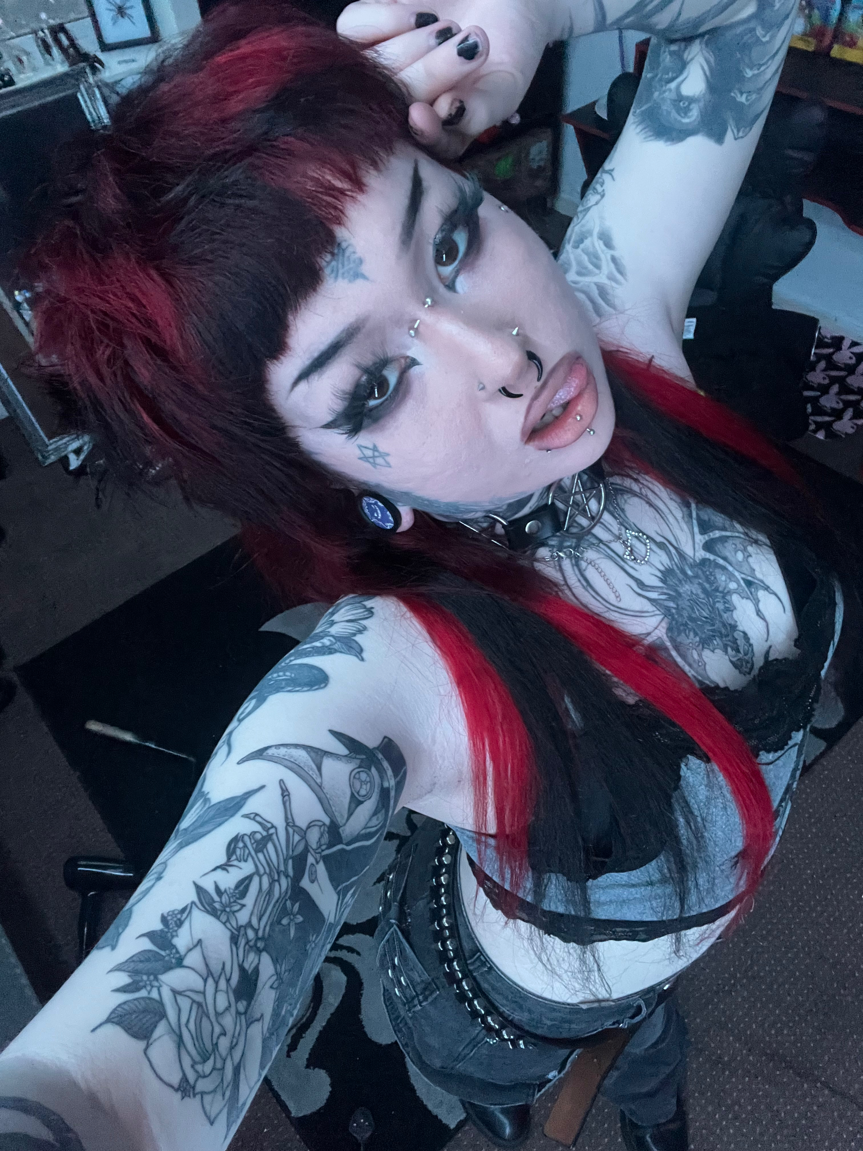 Tatted Goth Dom Girl🦇🦇🤍 — goth, tattoo creator from Newcastle | Find Her OF