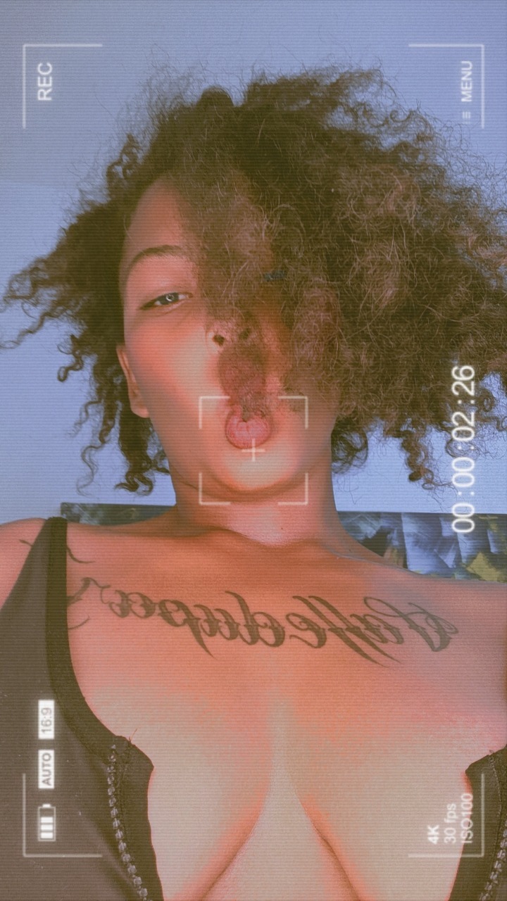 Arale zakura — feet, new creator from Barranquilla | Find Her OF
