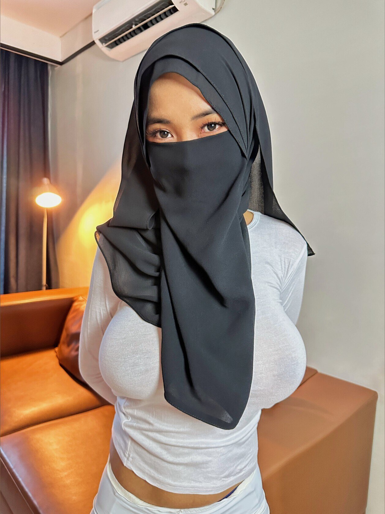 Azalea 🤎 (@azaleahijabi) — new, petite creator, 0 likes, 39 photos