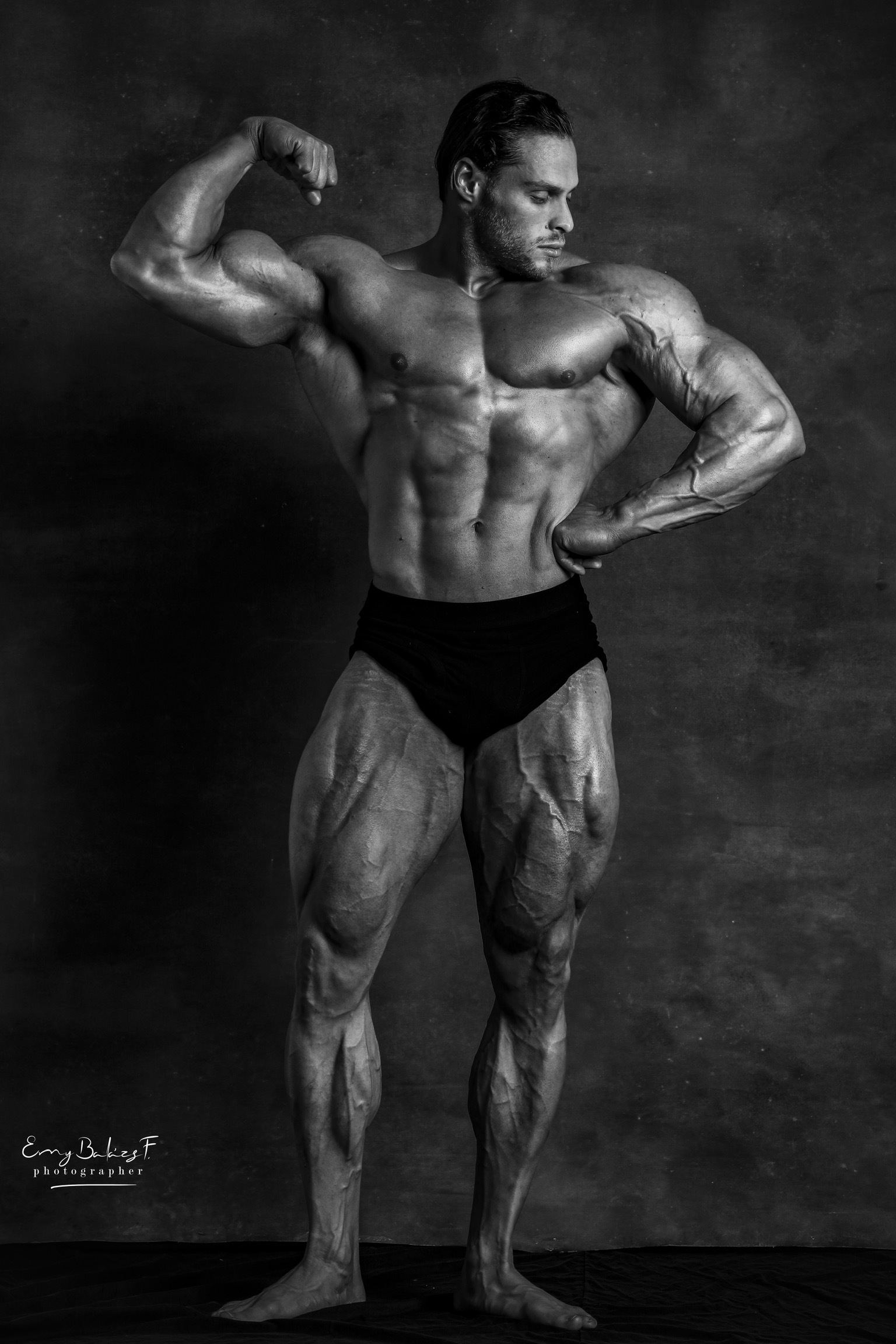 Musclebeast — guys creator from Budapest | Find Her OF