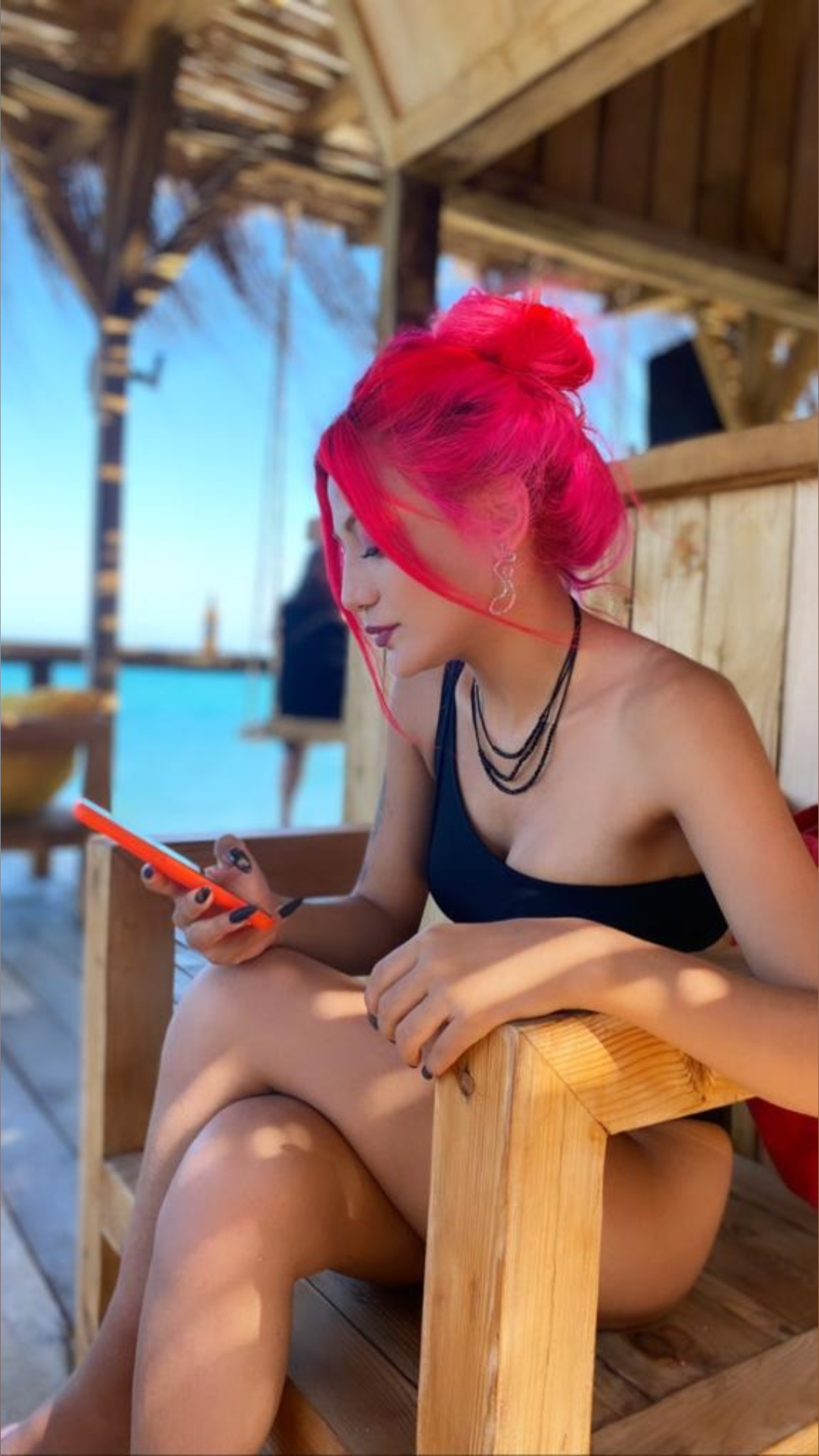 Floraa(VİP) — solo creator from Istanbul | Find Her OF