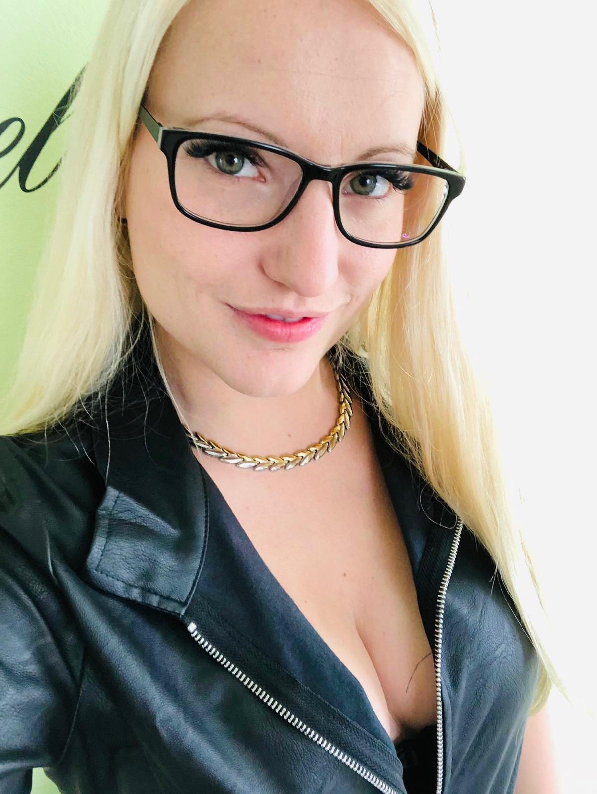 Dirty Alexandra ❤️ — new creator from Dresden | Find Her OF