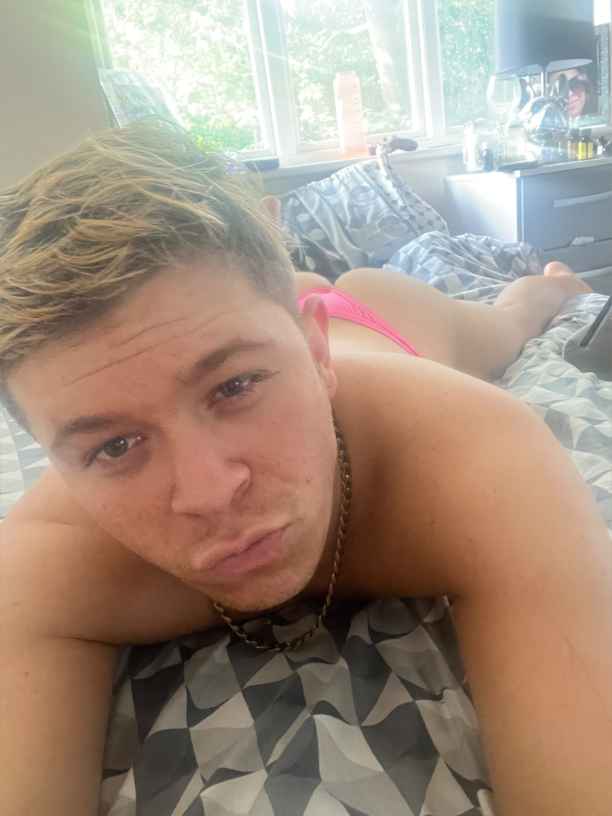 Bradders — trans creator from Portsmouth | Find Her OF