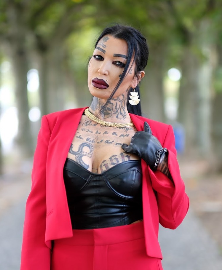 Mistress Vicky — trans creator from Frankfurt | Find Her OF