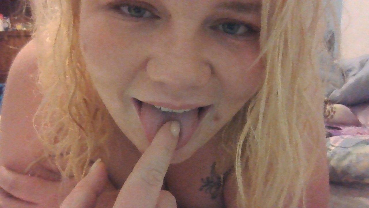 Ellie — curvy, milf creator from Montana | Find Her OF