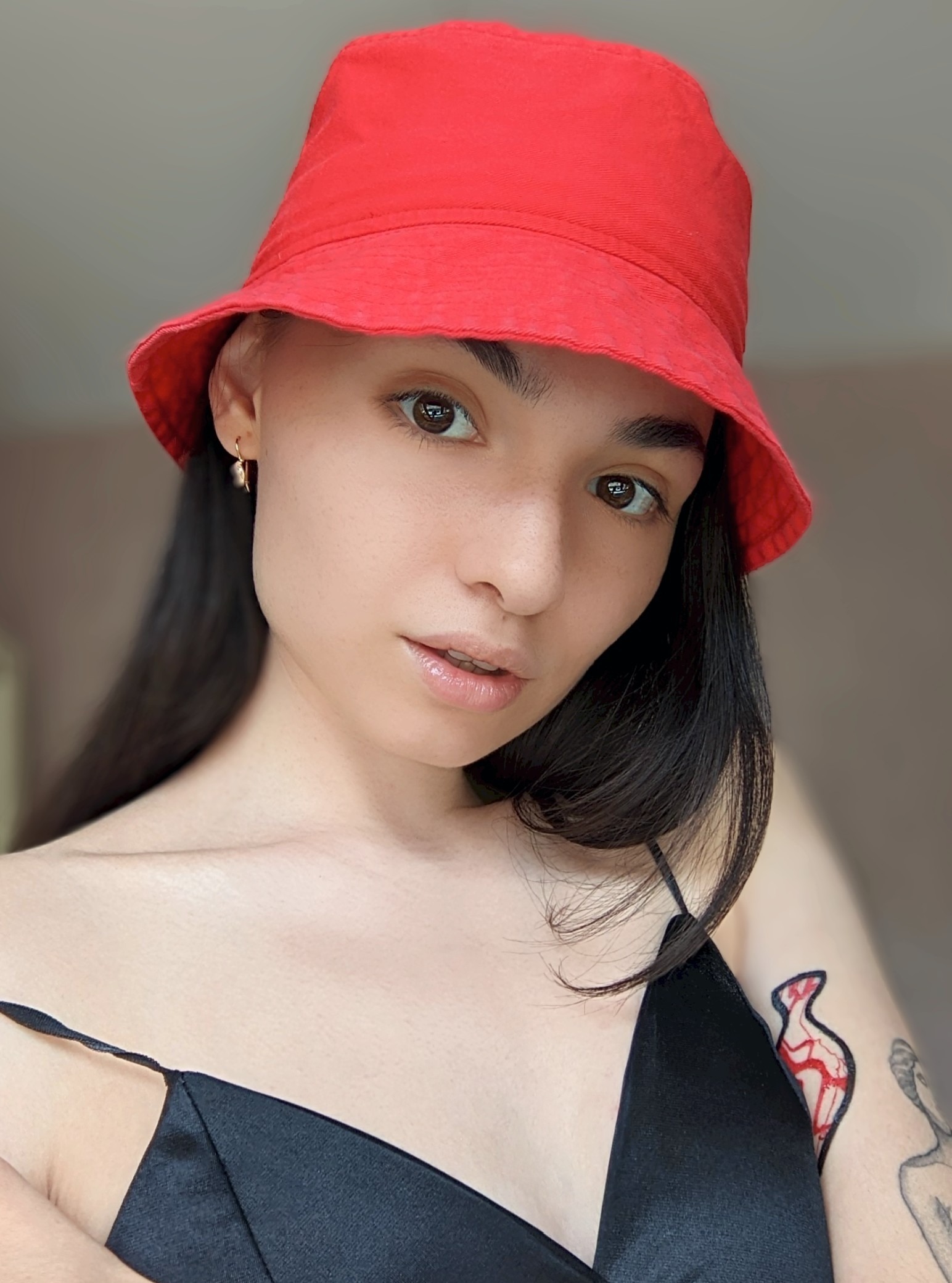 Elmira FREE PAGE — free creator from Moscow | Find Her OF