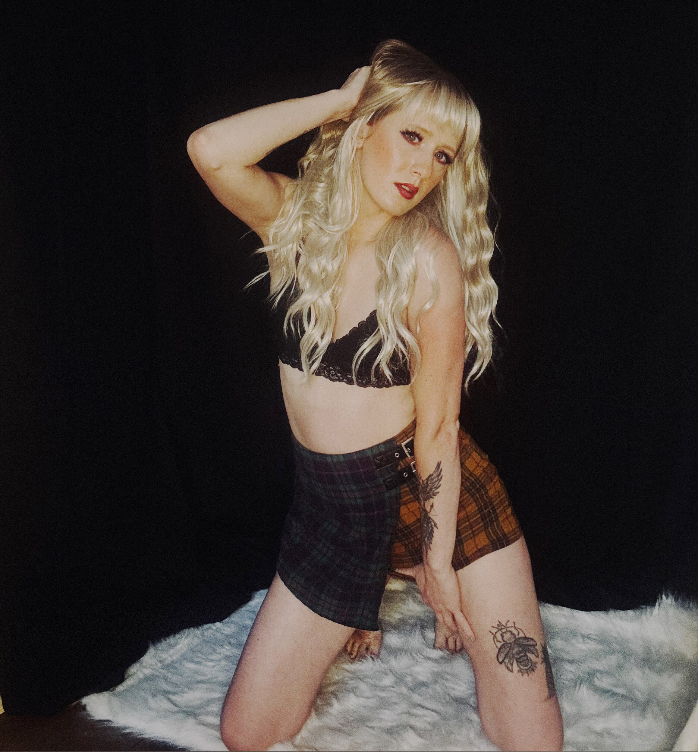 Ember Amor — milf creator from Spokane | Find Her OF