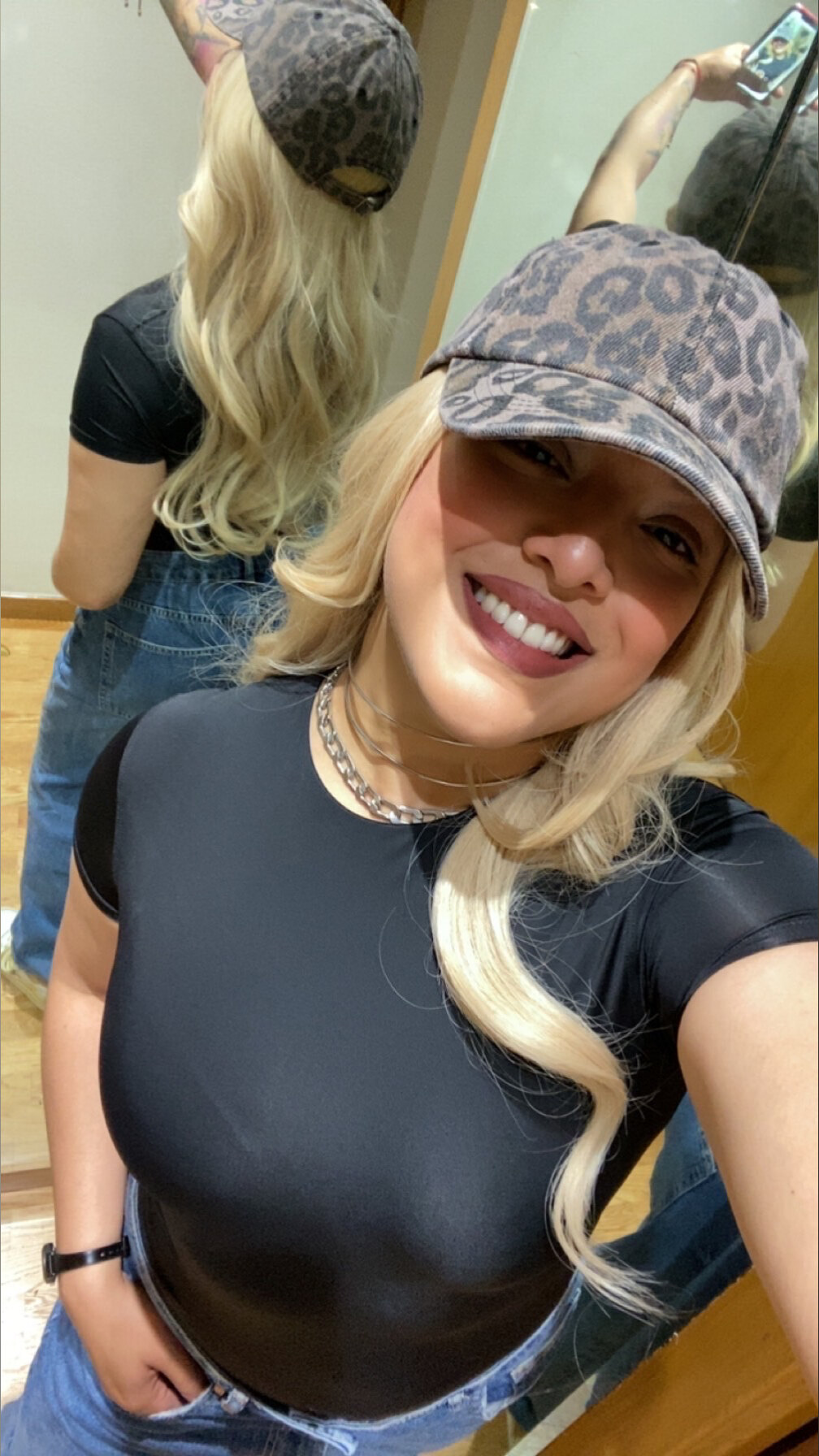 Social Media Influencer ✨EMMA 💖 Dentist — latina, tiktok creator from Quito | Find Her OF