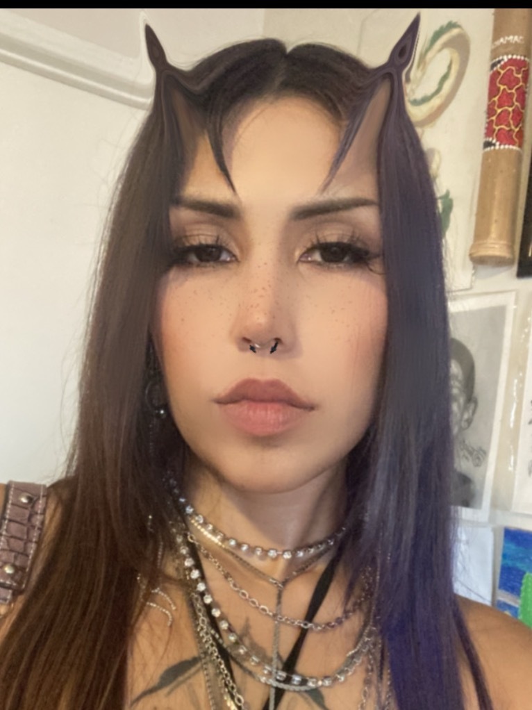 Sydney Vicious — feet, tattoo creator from Pécs | Find Her OF