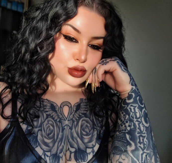 Goddess Puella ✨️ — femdom, latina creator from Rotterdam | Find Her OF