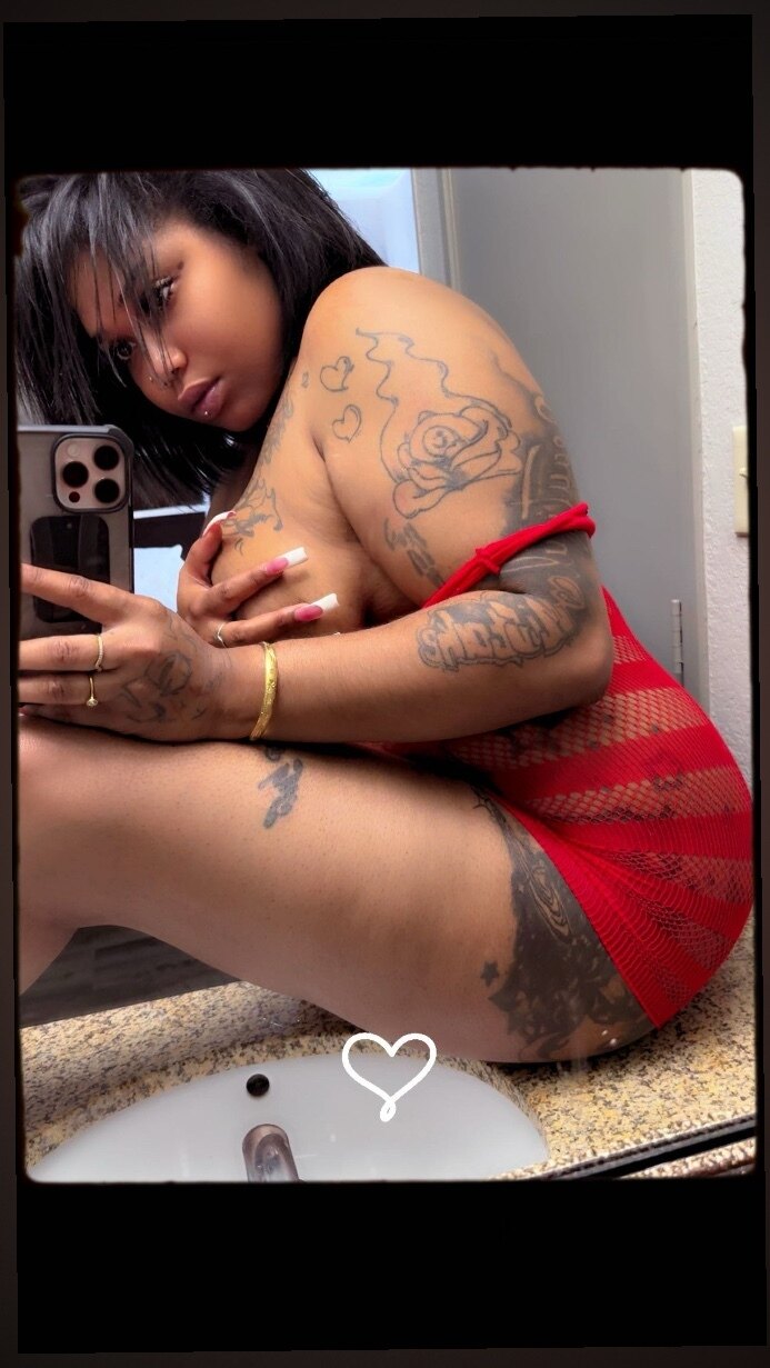 GoldeexXx OnlyFans creator from Buffalo