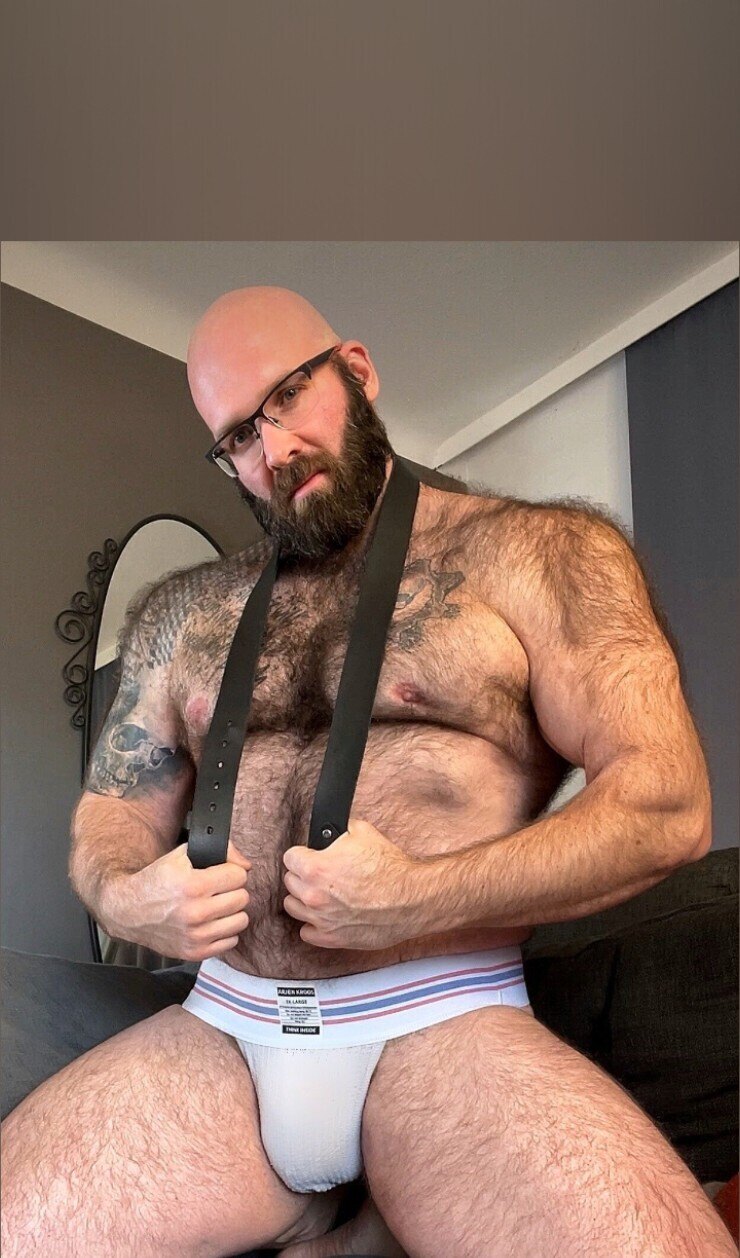 Gerald - The Human Bear🐻🔥 (@hairymusclebear) — hairy creator, 218,787 likes, 308 photos