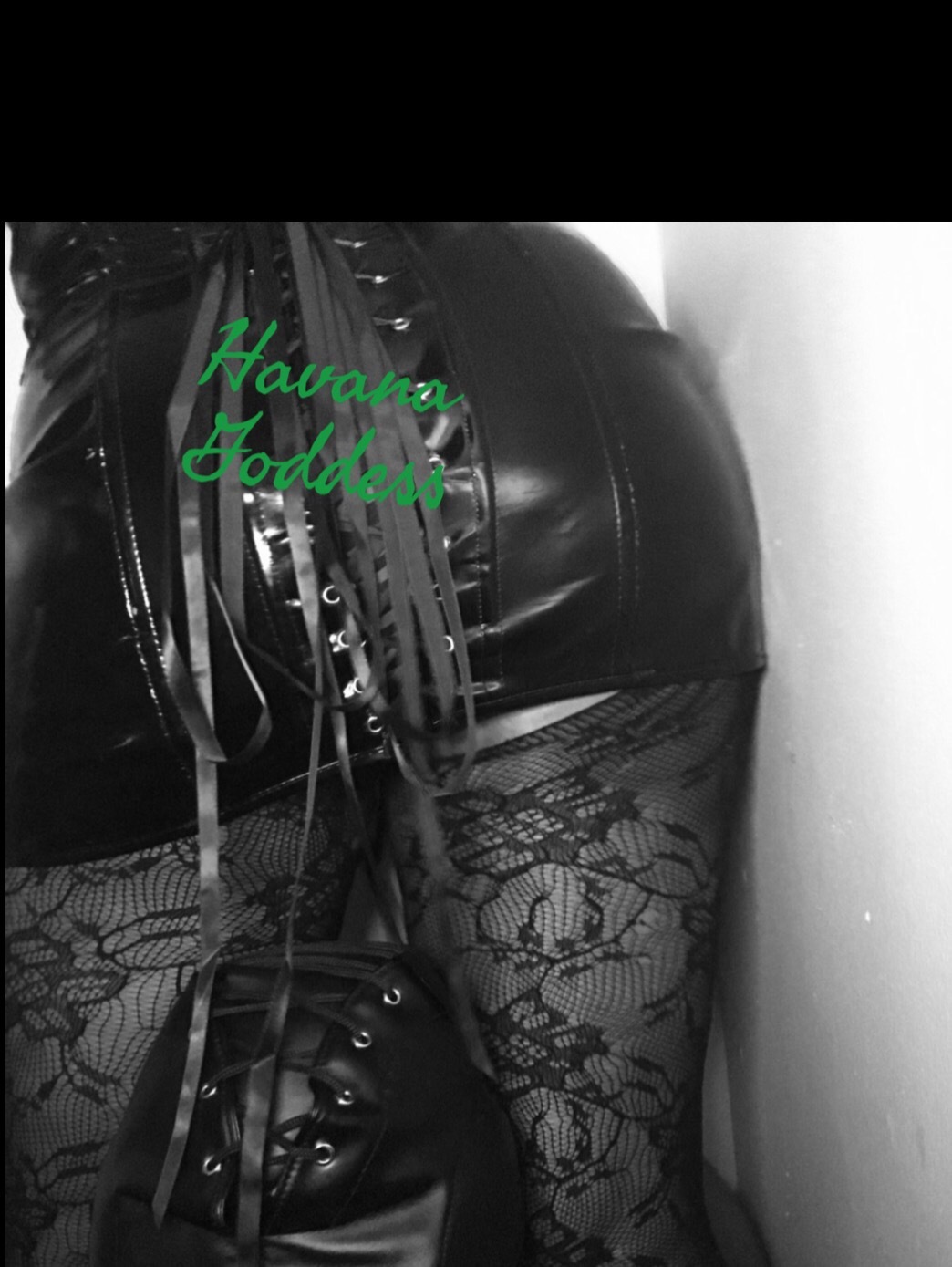🕷🐝 𝐻𝒶𝓋𝒶𝓃𝒶🕷🐝 — femdom, usa creator from Havana | Find Her OF
