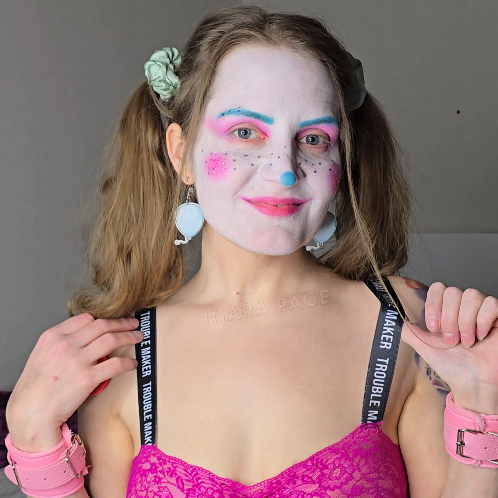 Inara Page aka Squishy the Clown Girl — tattoo, bdsm creator from Stockholm | Find Her OF