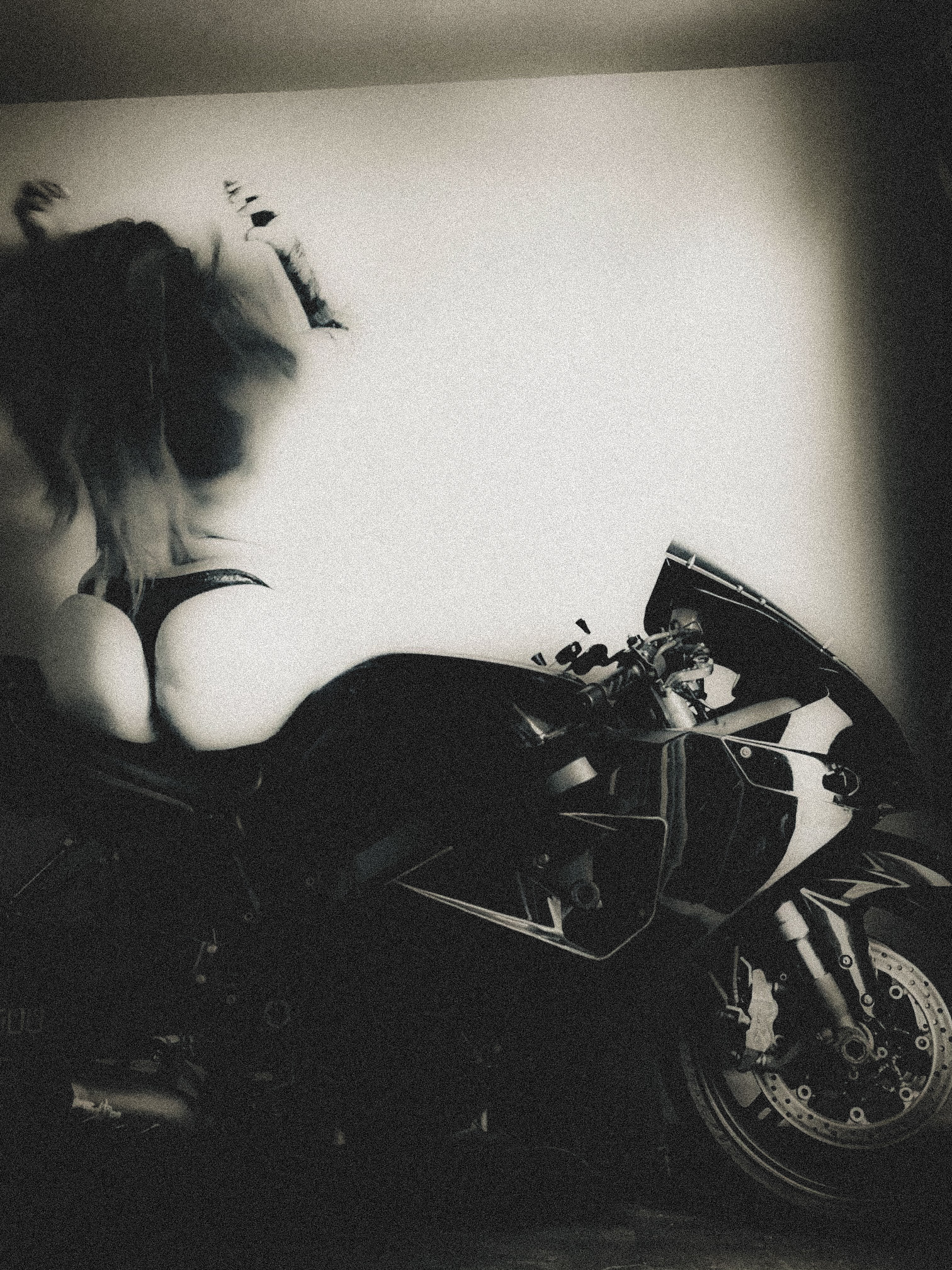 Inky — solo, tattoo creator from Louisville | Find Her OF