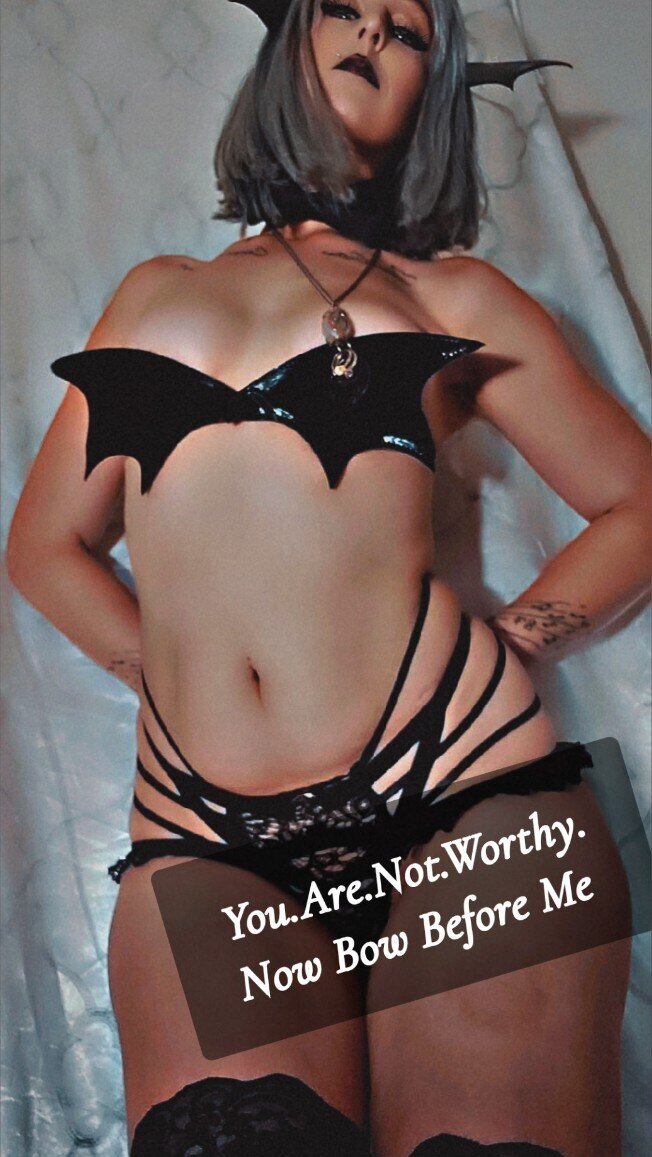 ☆Ivy☆Fxcking☆Kaos — goth, cosplay creator from Oakland | Find Her OF