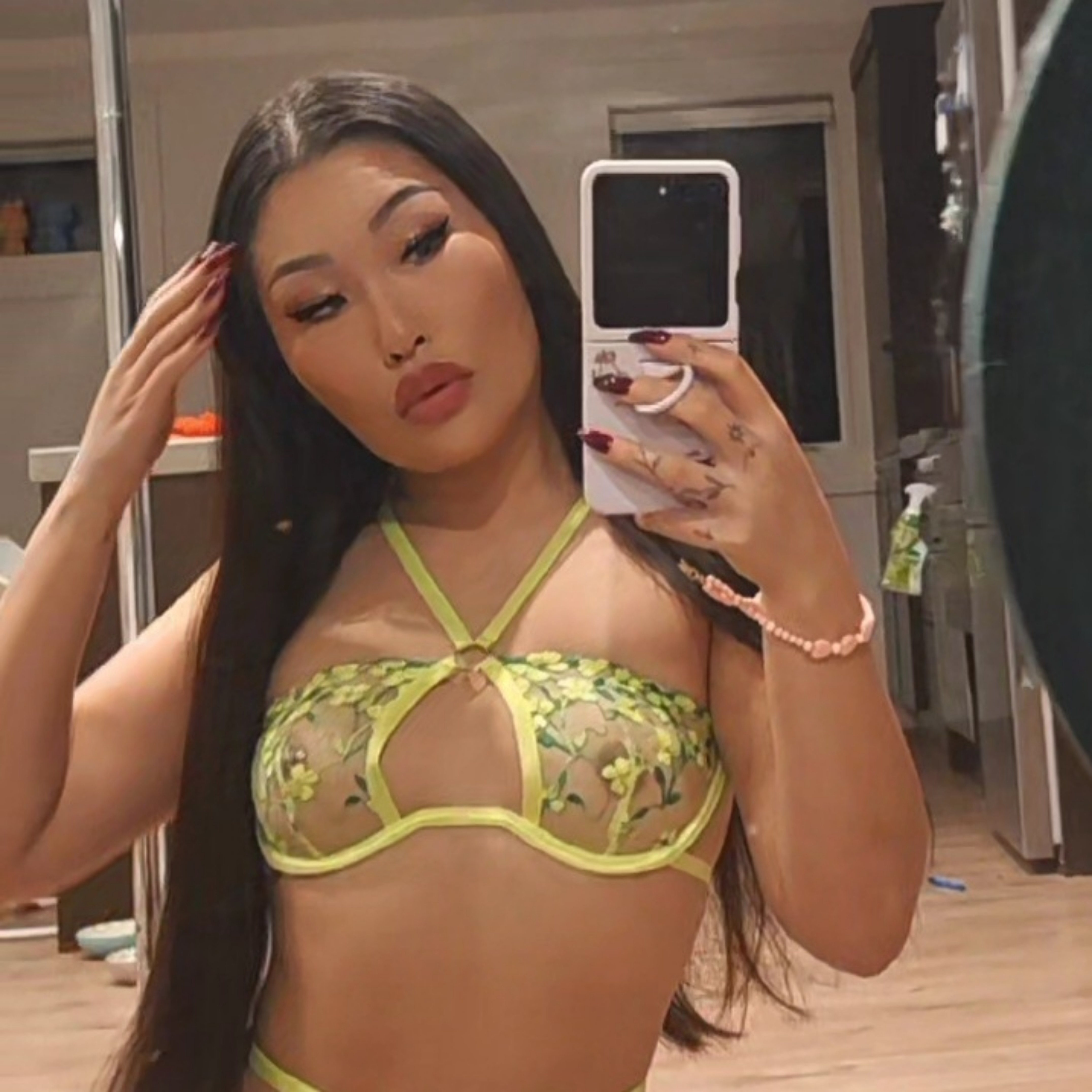 𝕽𝖆𝖞𝖆 𝖋𝖔𝖝 💗 — couple creator from Auckland | Find Her OF