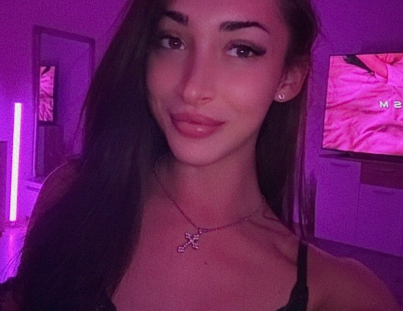 Szigeti Lala — couple creator from Szeged | Find Her OF