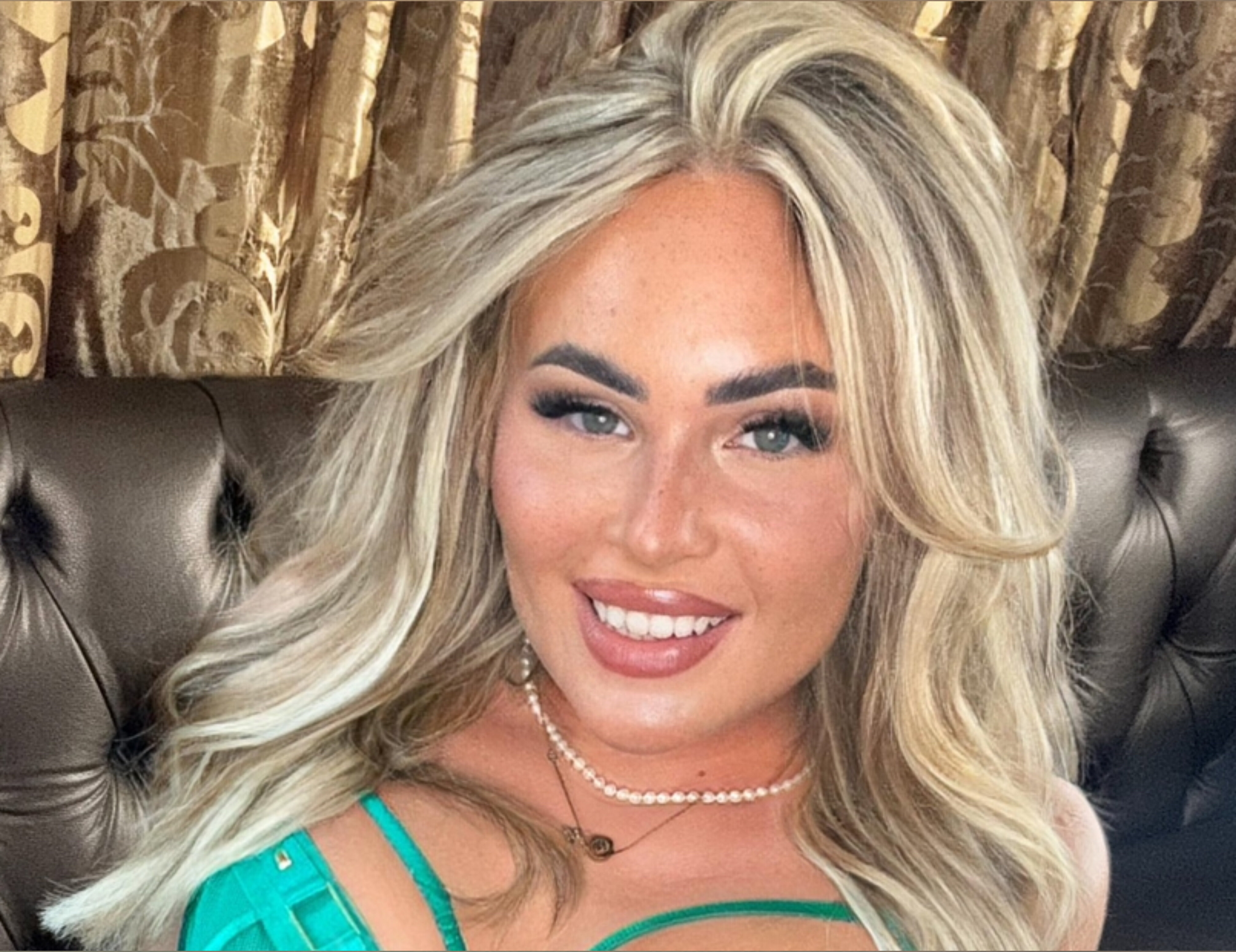 Danielle 💦 — blonde, uk creator from Exeter | Find Her OF