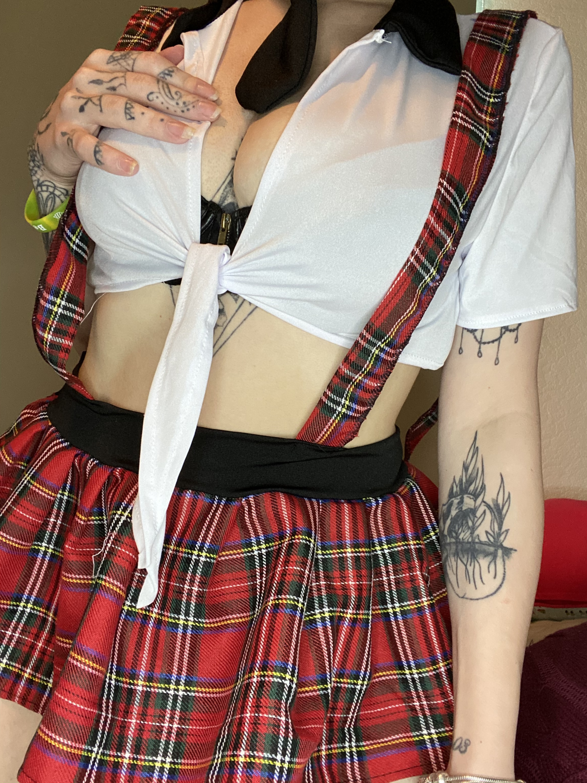 Luscious Laylaa xo — couple, milf creator from Coventry | Find Her OF