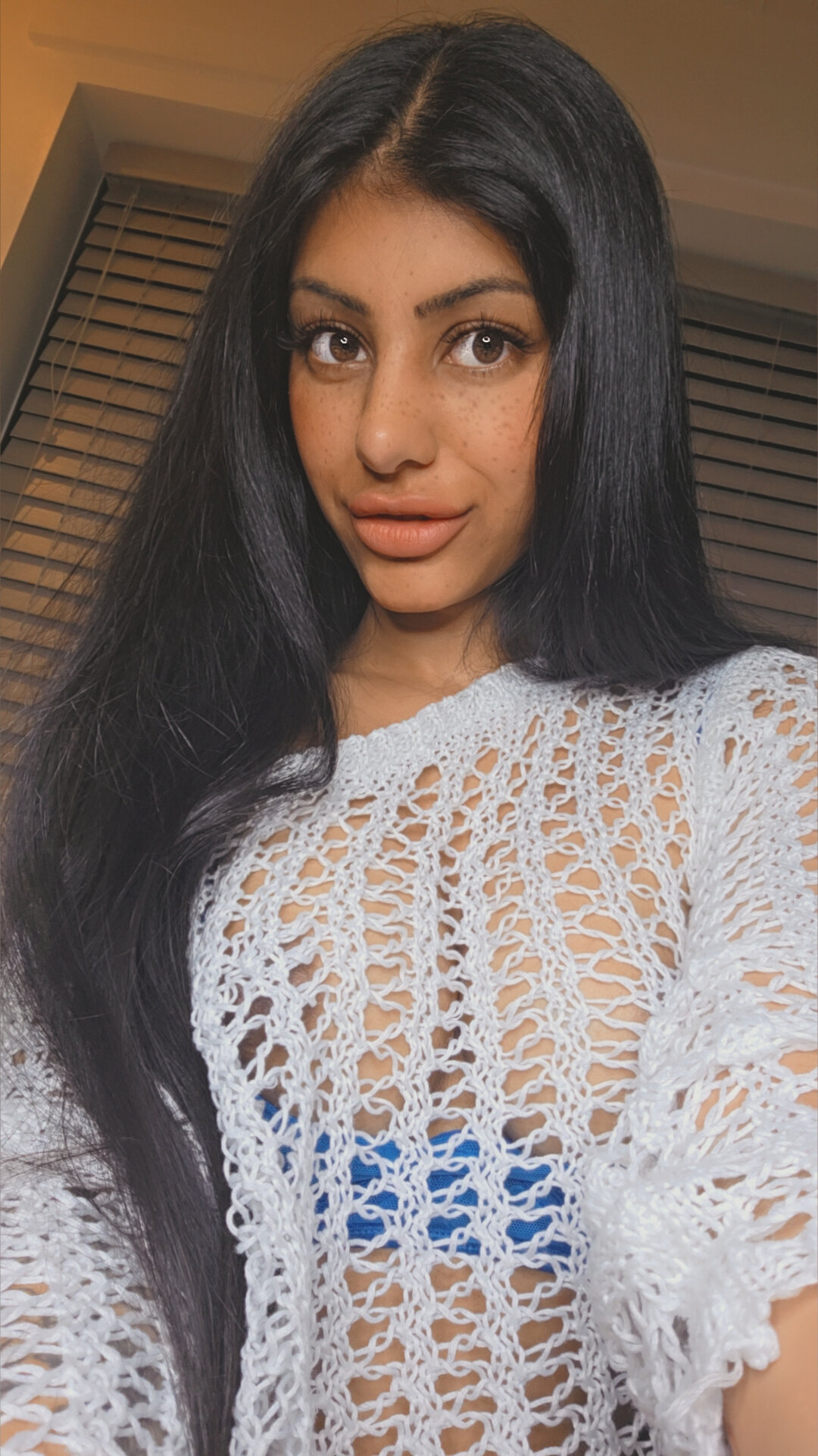 𝐋𝐎𝐋𝐀 𝐑𝐎𝐒𝐄, 𝘶𝘳 𝘱𝘦𝘵𝘪𝘵𝘦 𝘨𝘧 💕 — free creator from Manchester | Find Her OF