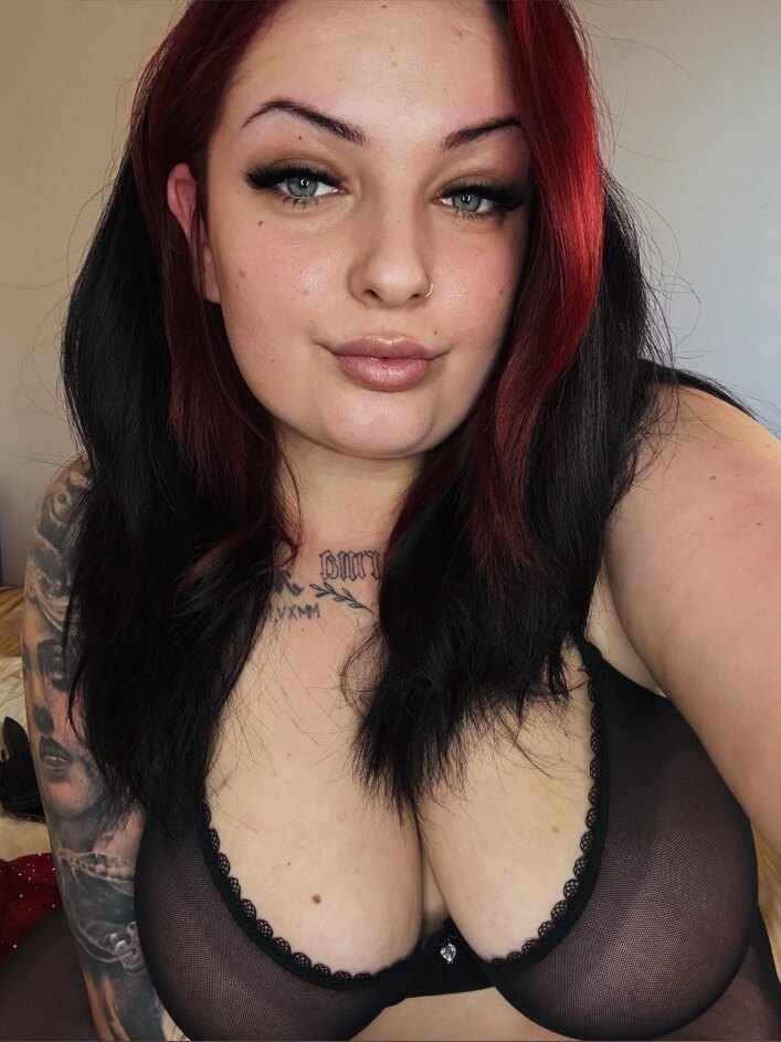 ⭐️LORA NOIR VIP⭐️ — tattoo creator from Debrecen | Find Her OF