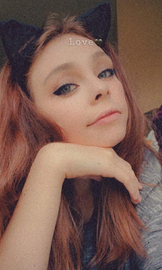 Lulu 💜 — solo, granny creator from Indianapolis | Find Her OF