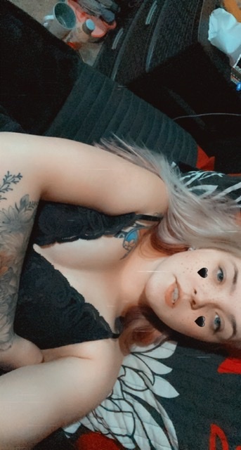 Lyssa — petite, bdsm creator from Milwaukee | Find Her OF