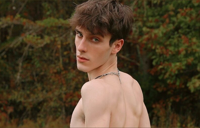 max mabry ☆ — trans creator from Nevada | Find Her OF