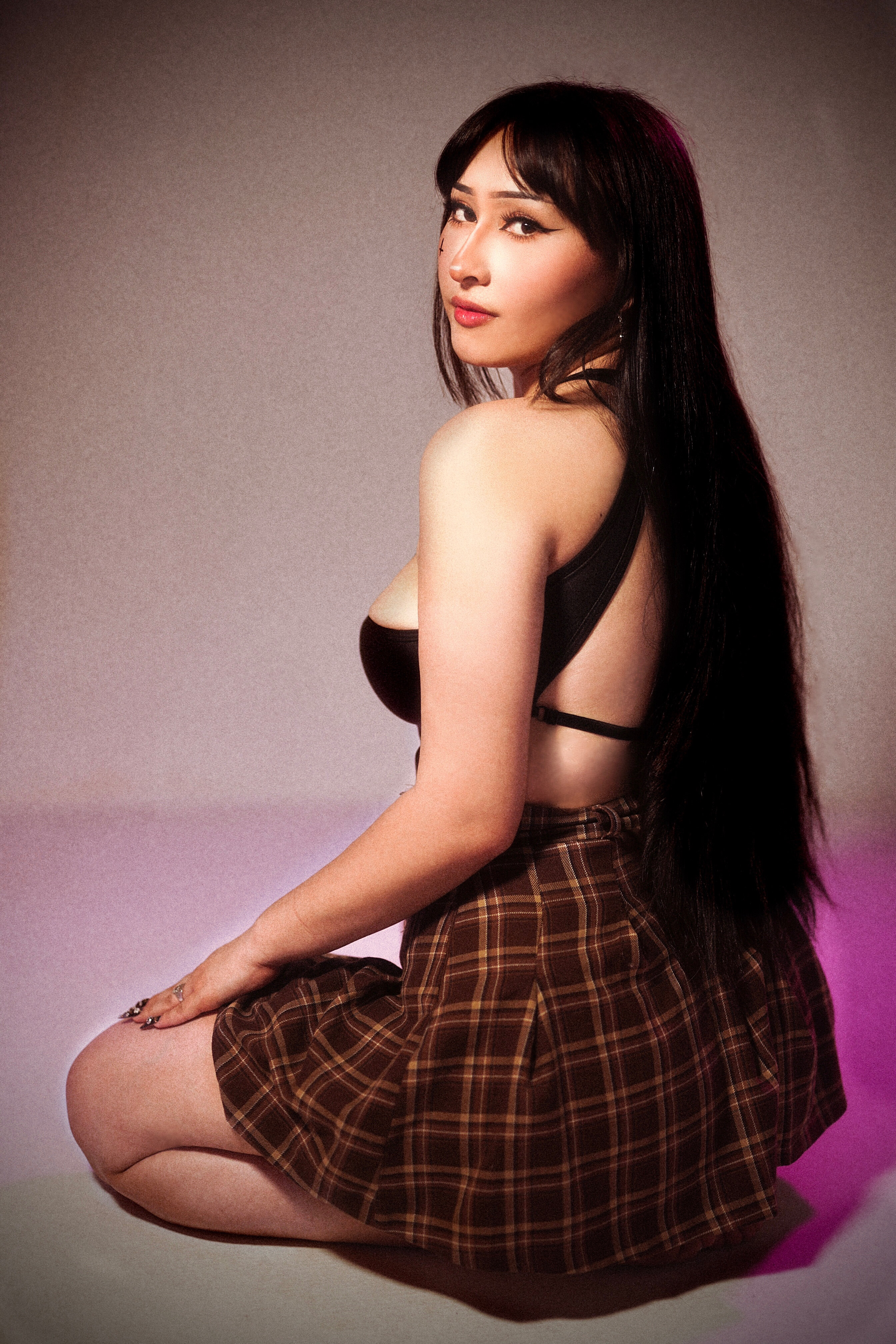 Mikuru28 — solo, free creator from Pereira | Find Her OF