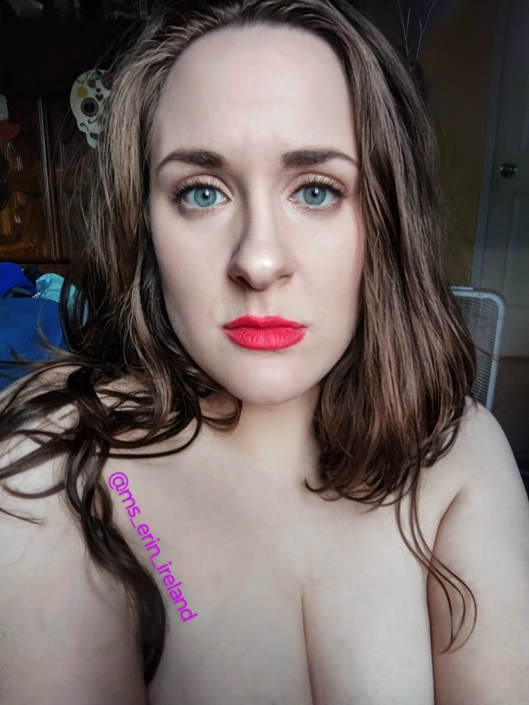 Mistress Erin — curvy, feet creator from Savannah | Find Her OF
