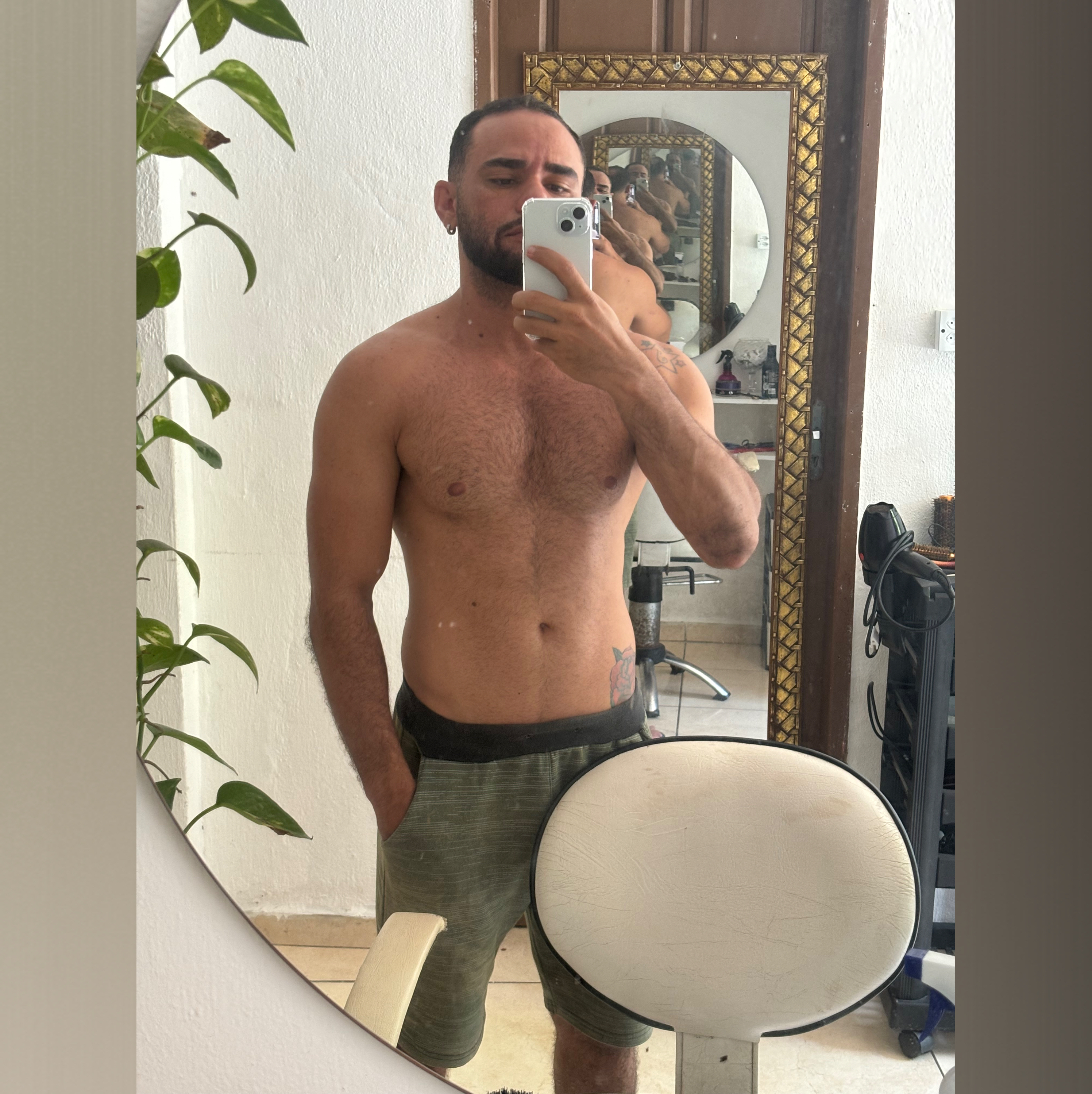 Barber naturist — new creator from Recife | Find Her OF