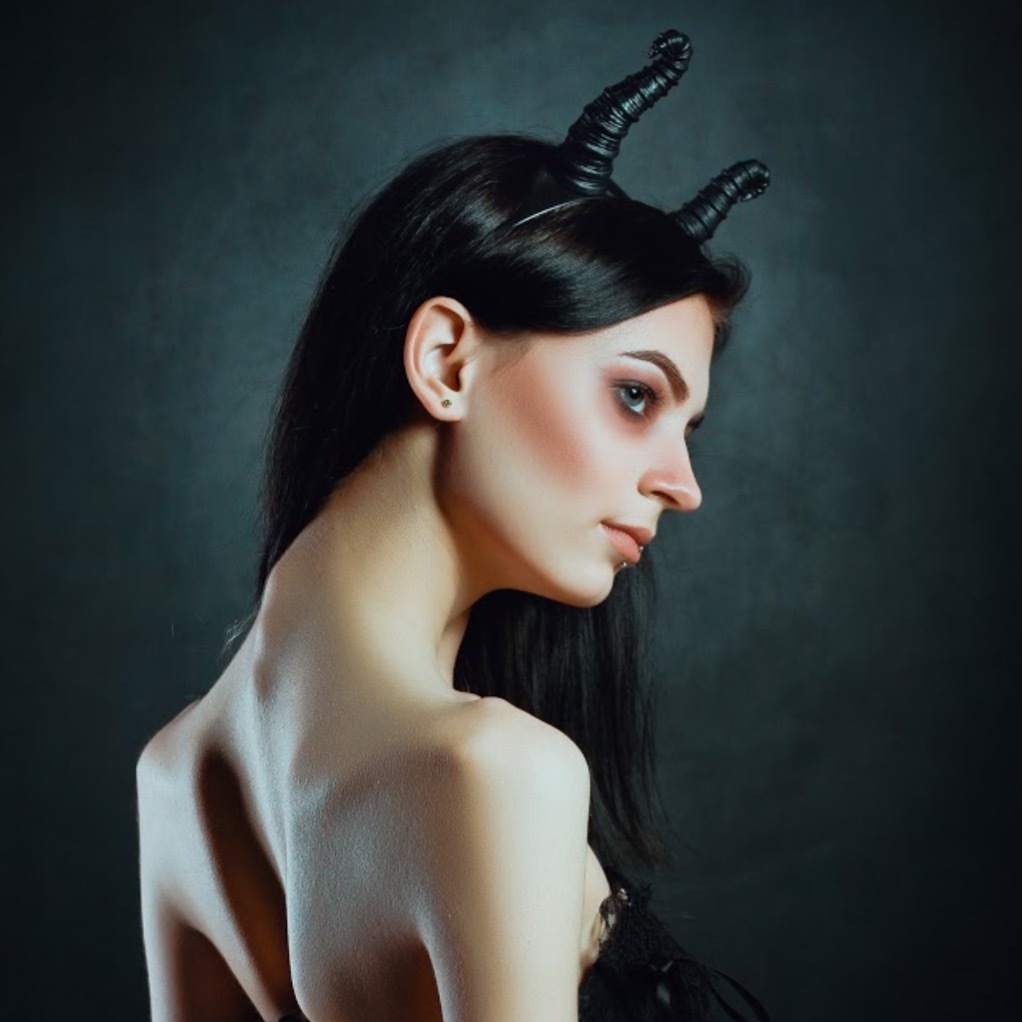 Rachael Moon 🌙 — bdsm, free creator from Kyiv | Find Her OF