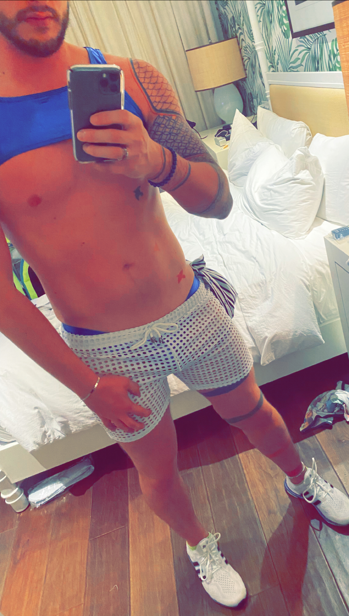 Rainbowtatts — gay creator from Akron | Find Her OF