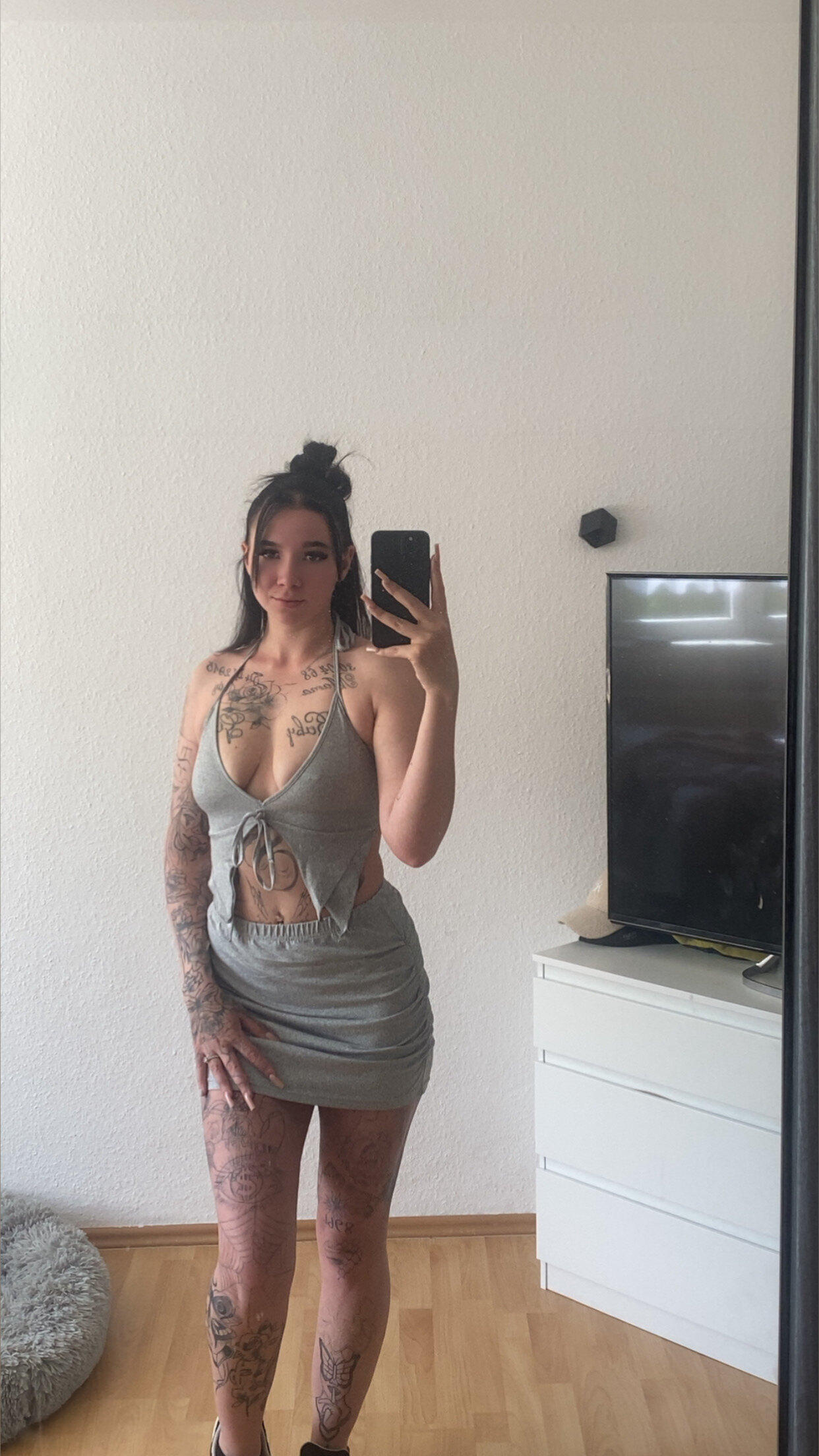 Zoe 😈⛓️ — tattoo, bdsm creator from Bern | Find Her OF