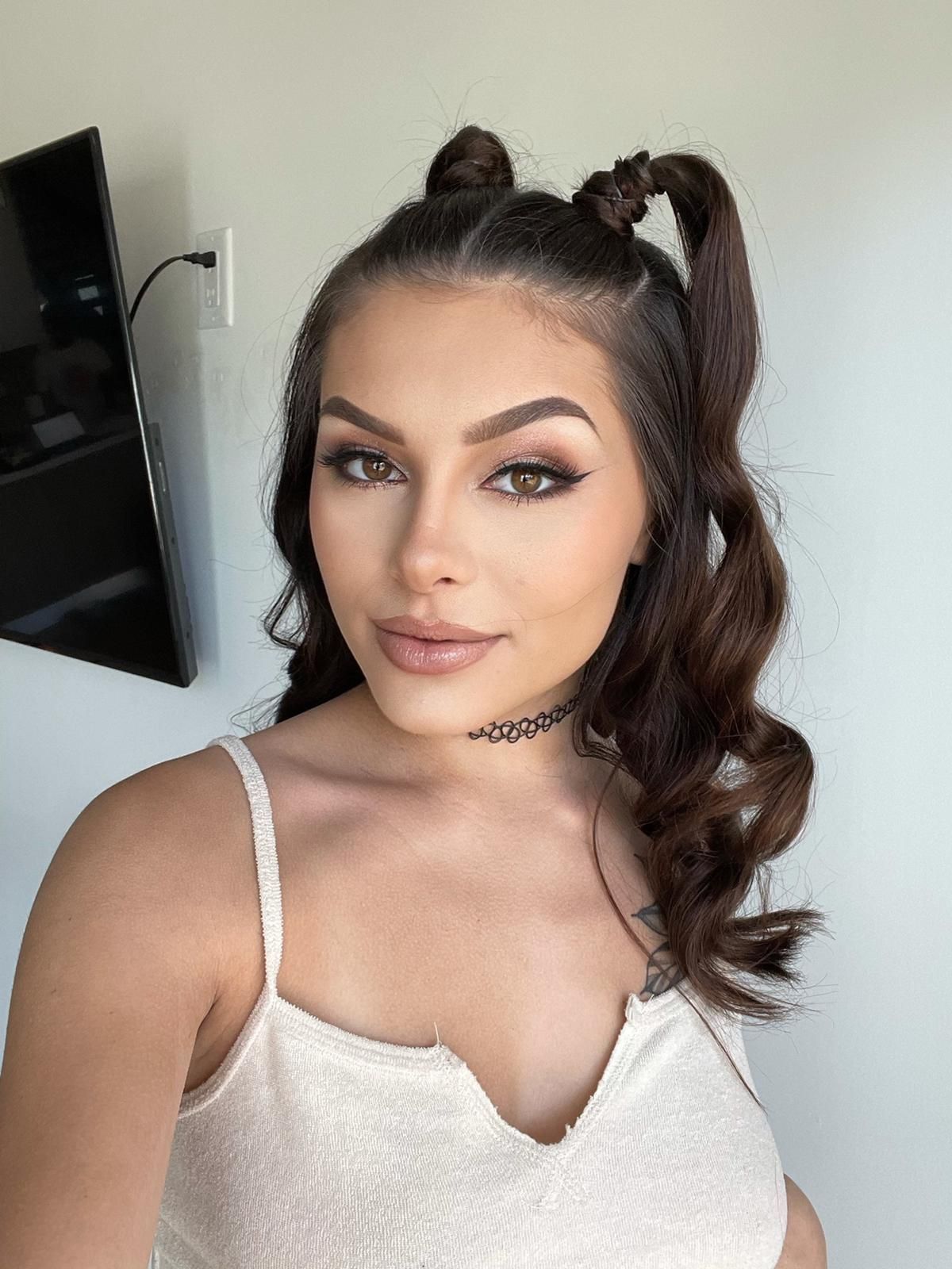 Reyna DelaCruz 🦋 — bdsm, free creator from South Carolina | Find Her OF