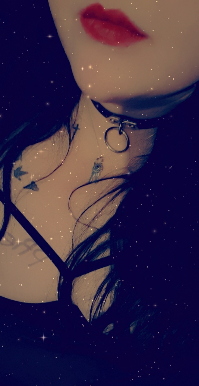 rixxilea — free, curvy creator from Brighton | Find Her OF