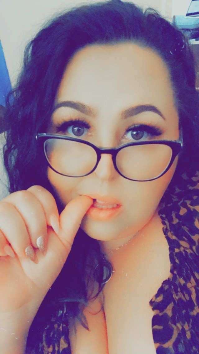 Roseanne Hash — curvy, free creator from Oklahoma | Find Her OF