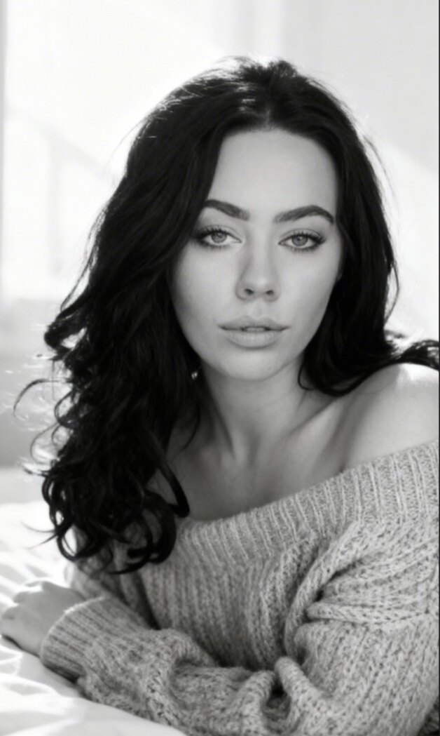 Kirsty Richards — couple creator from Cardiff | Find Her OF