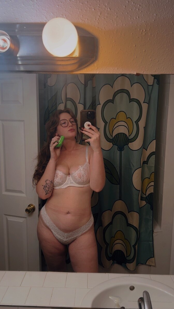 livi — femdom, free creator from Daytona Beach | Find Her OF
