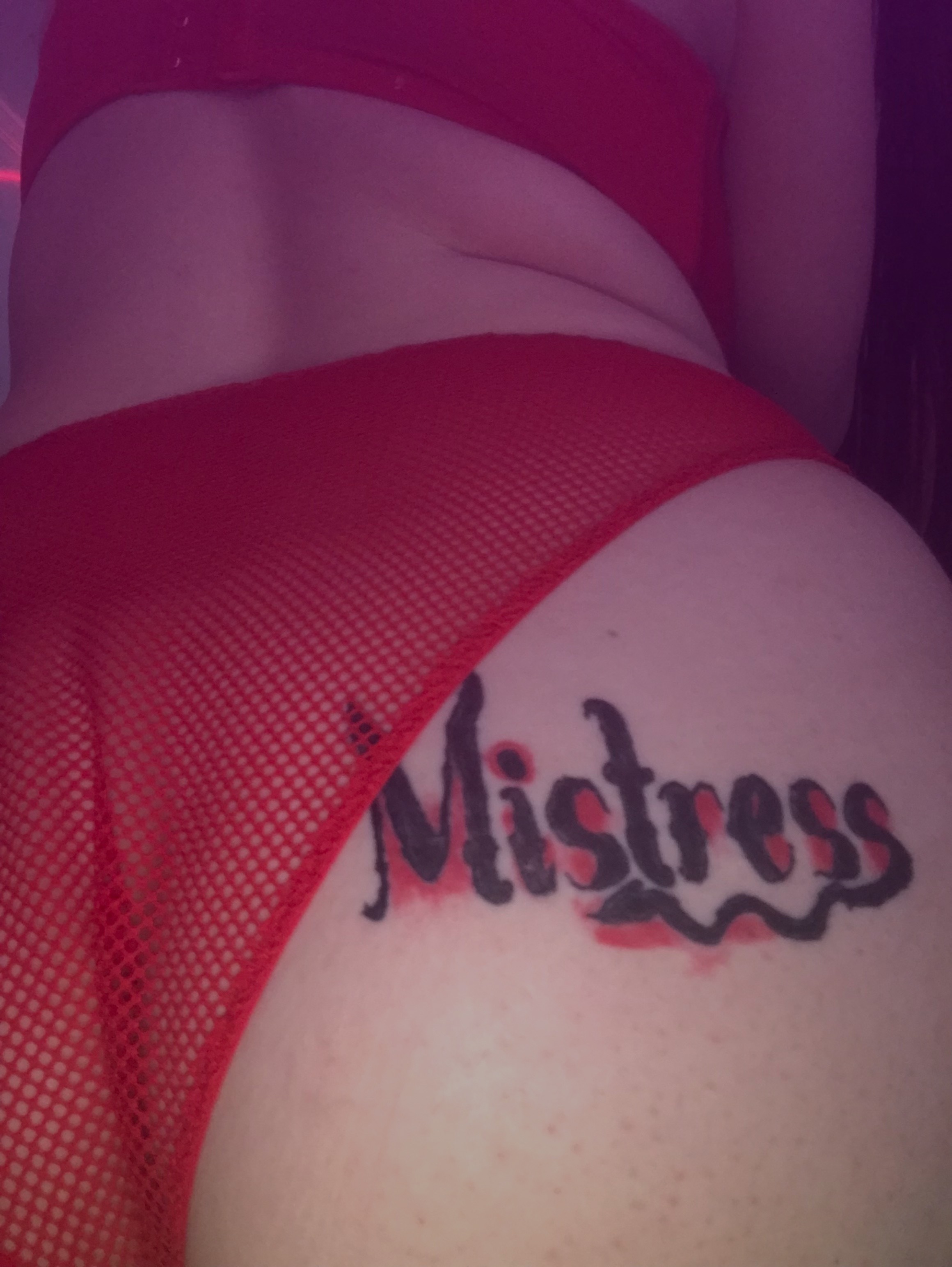 Mistress Kitty — femdom, milf creator from Anaheim | Find Her OF