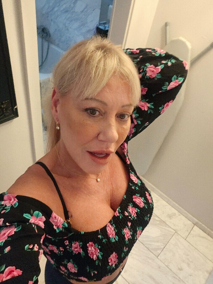 Susanagang — usa creator from Zurich | Find Her OF