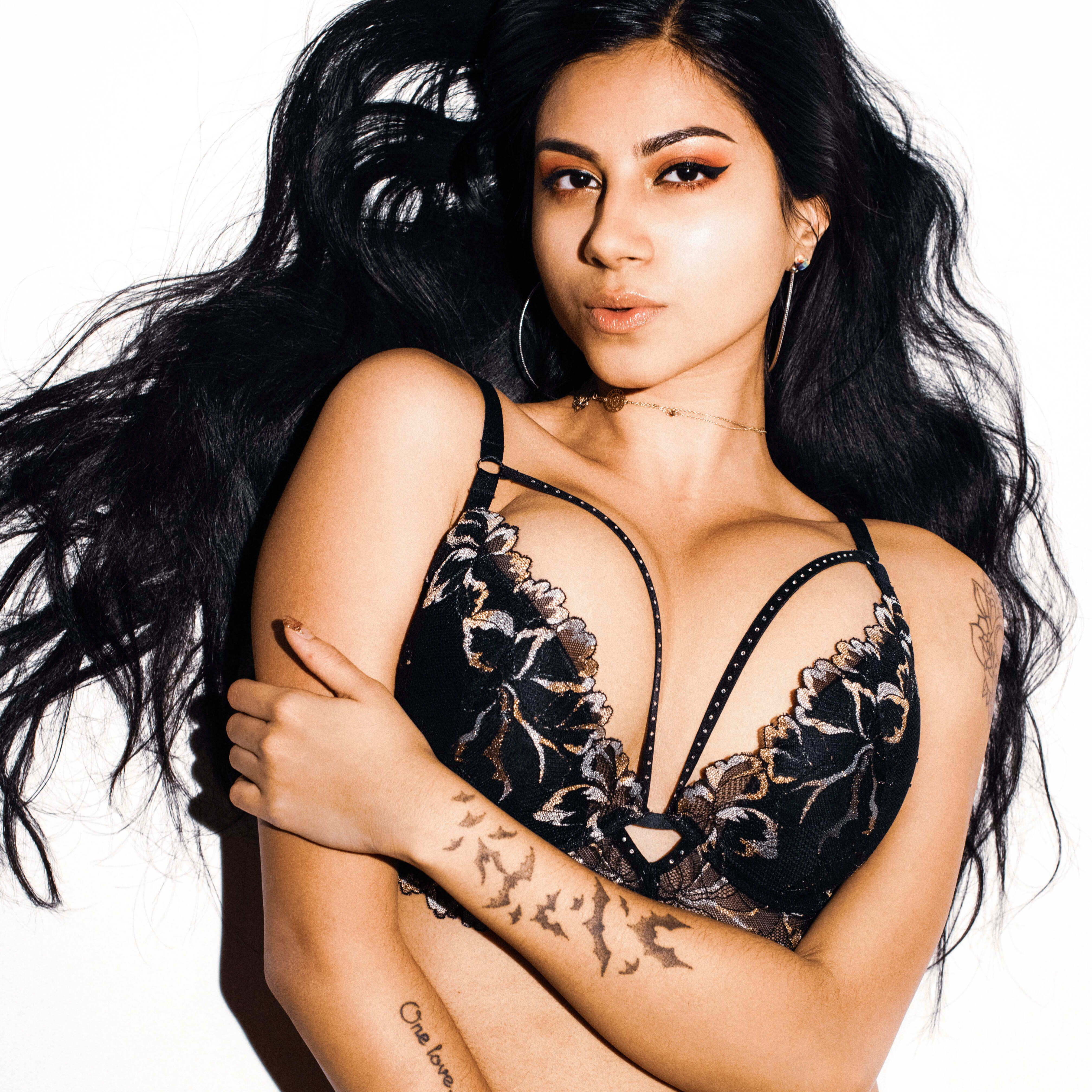 Goddess Vanessa’s dirty diary 🔐 OnlyFans creator from Toronto