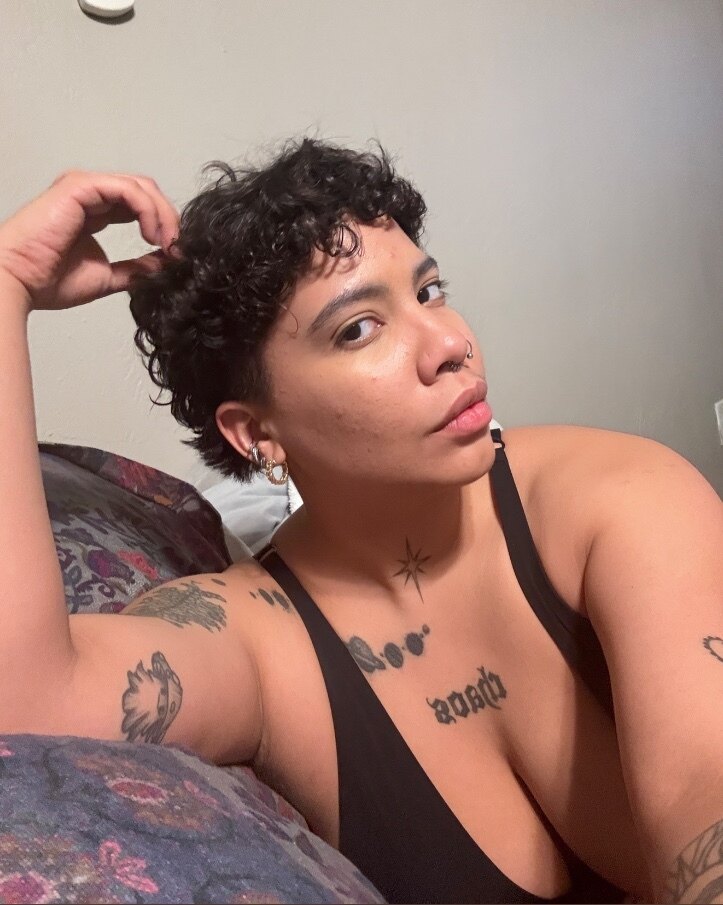 Enbee — trans creator from Pittsburgh | Find Her OF