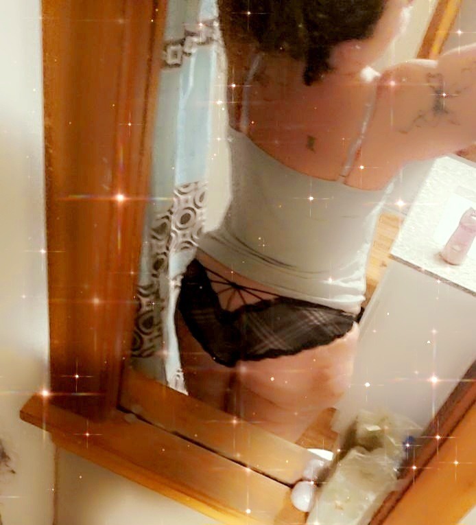 Trixie — free, milf creator from Ohio | Find Her OF
