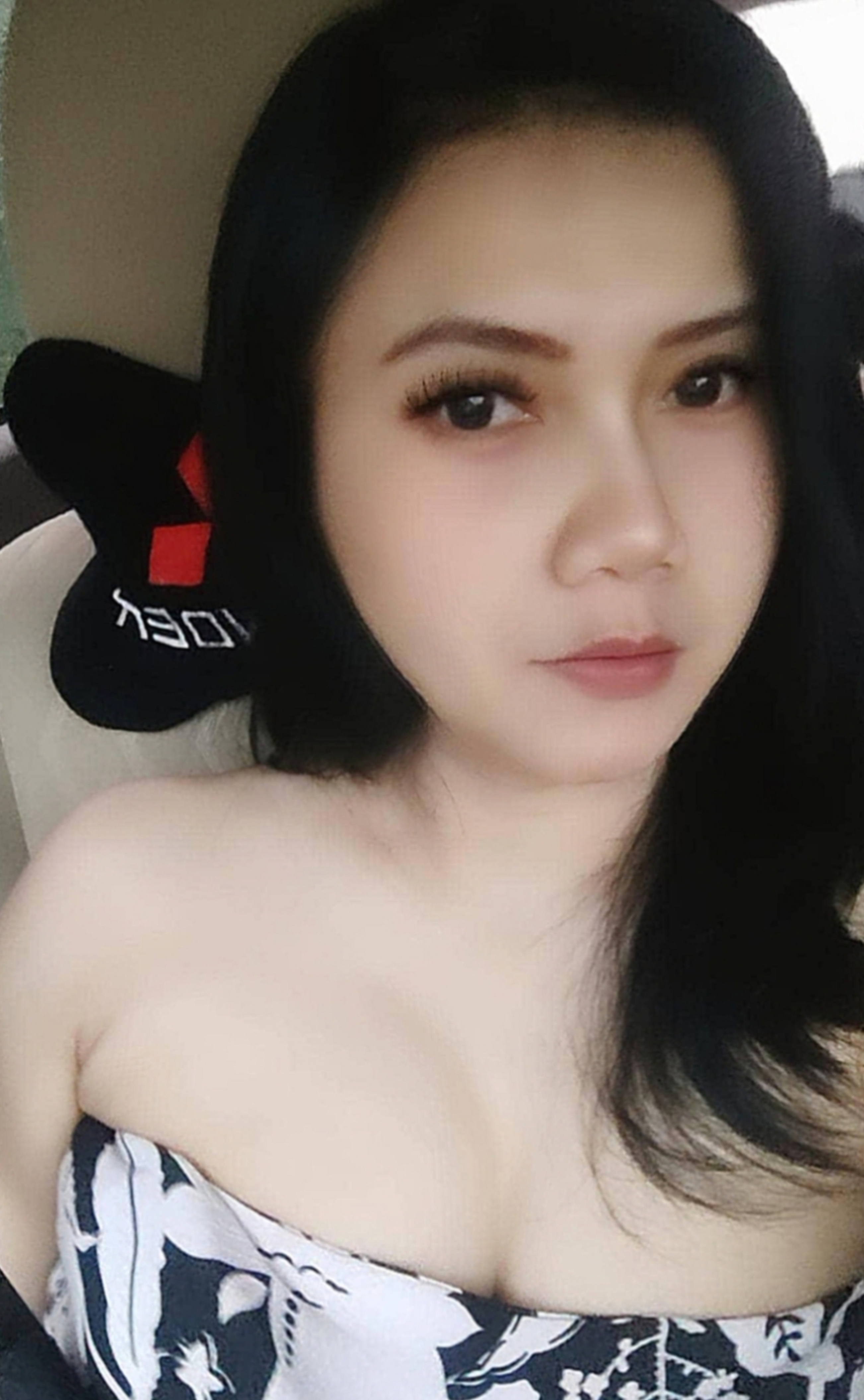 Violive — new, petite creator from Jakarta | Find Her OF